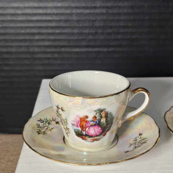 1950s Pair of Demitasse Tea Cups And Saucers With Lustreware Finish Englishman - Picture 2 of 13